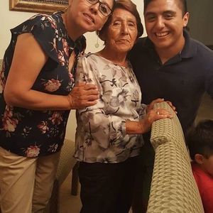 Meet your Posher, Luz